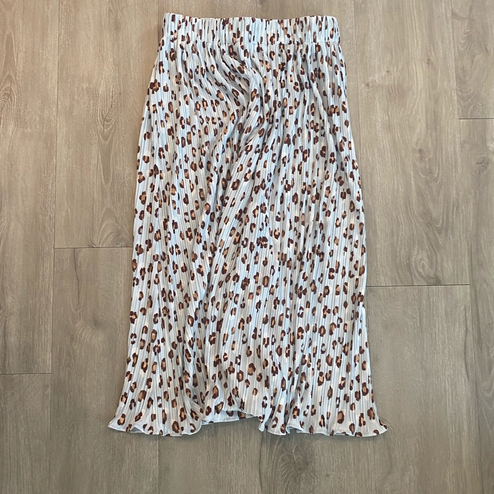 Ann Taylor Animal Print Pleated Pull On Midi Skirt Size XS